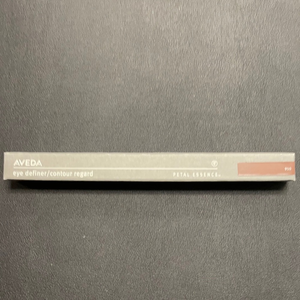 Brand New Aveda eye definer